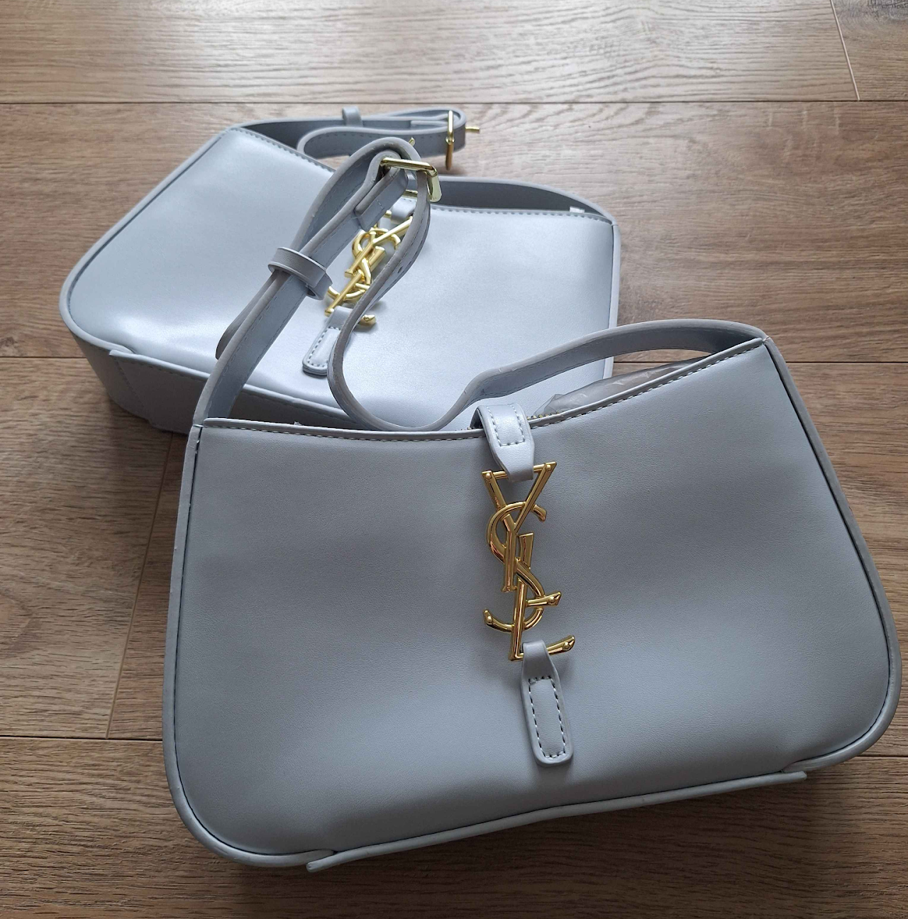 YSL handbag ( Blue )