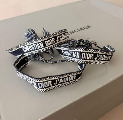 Christian Dior apyrankė (Mėlyna)