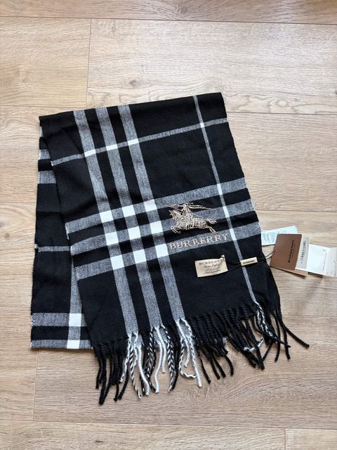 Šalikas Burberry (Juodas)