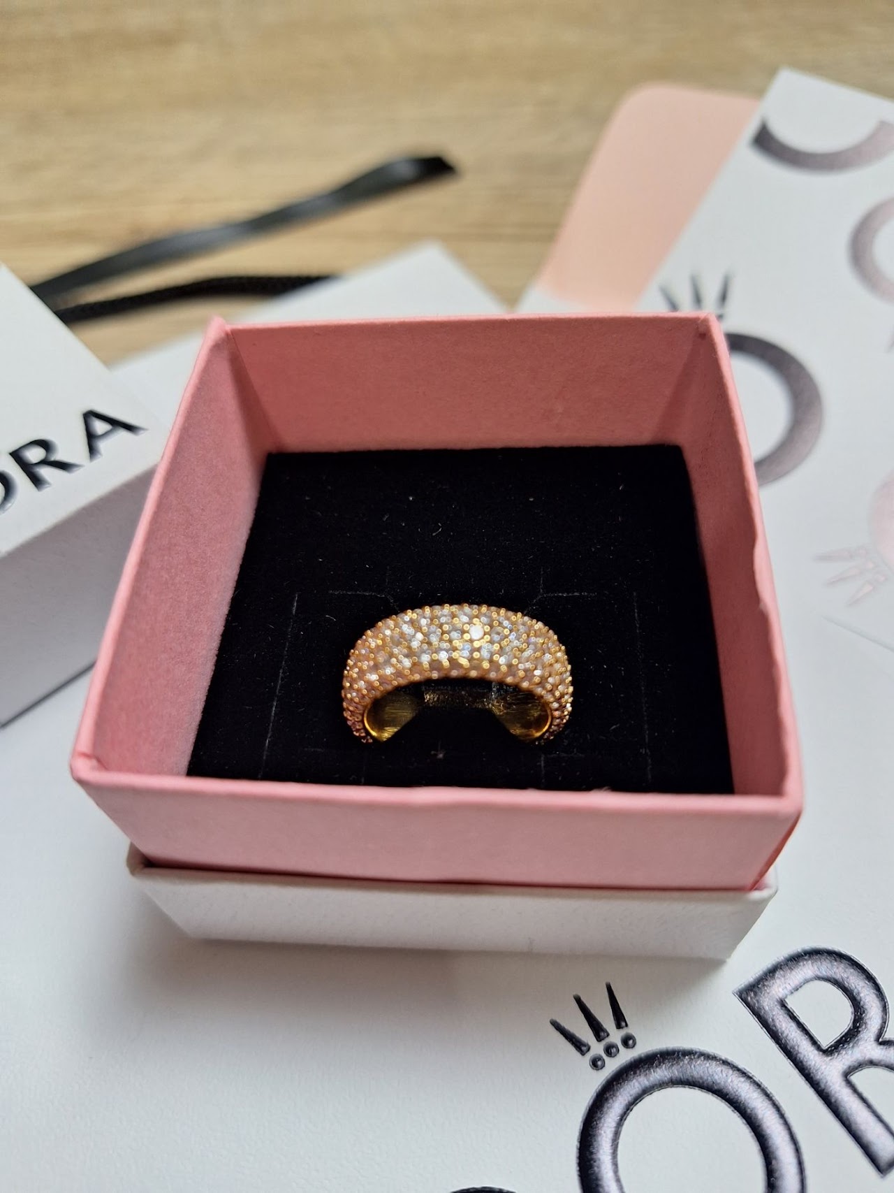 Pandora žiedas Gold Diamond