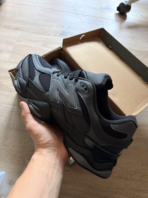 New Balance 9060 (tamsiai pilki)