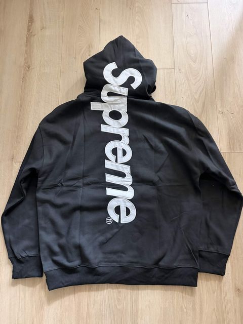 Megztinis SUPREME (Juodas)